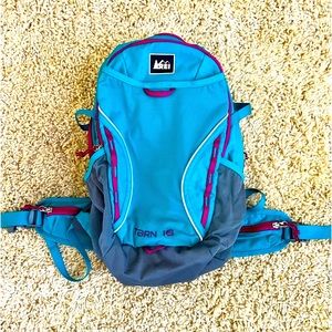 REI Kids Tarn 18 Hiking Backpack